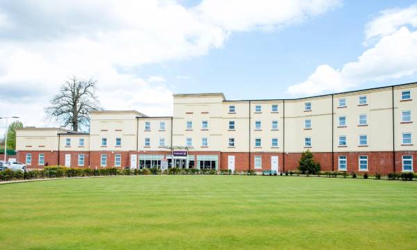 Premier Inn Stoke/Trentham Gardens