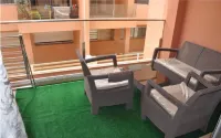 Luxurious waterfront apartment