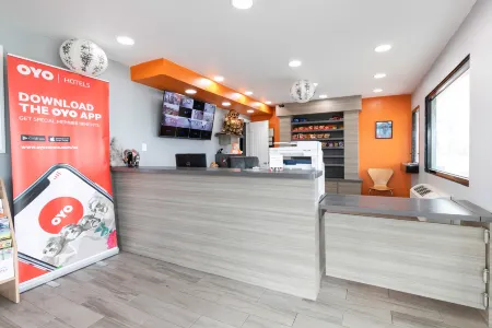 OYO Hotel Lake Charles Hwy 10