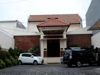 Nova Guesthouse Syariah - Kitchens