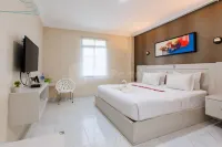 Hotel 78 Parapat Mitra RedDoorz Hotel a Parapat