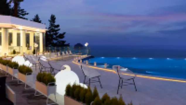 Le Grand Bleu Resort