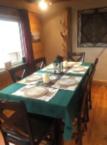 Charming Lakehouse overlooking Greers Ferry Lake