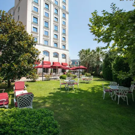 Limak Eurasia Luxury Hotel Отели рядом с достопримечательностью «Бейкоз»