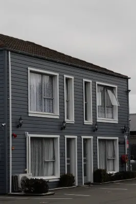 Cranford Cottages and Motel Hotels in 