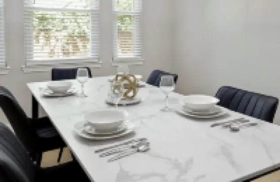 Sunny Allen Stay 4BR/2BA Sparkling Pool + Grill