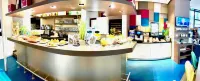 Kyriad Restaurant Centre Spa Vichy - bar