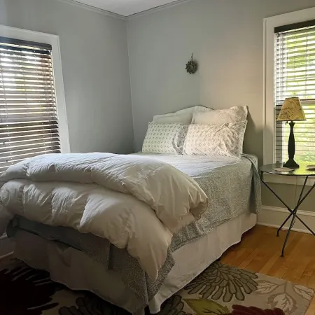 EAA Home Rental. Walking Distance to UWO Shuttle.