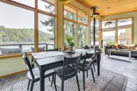 Modern Summit Lake Escape - Spacious Deck w/ View! - Balkoner