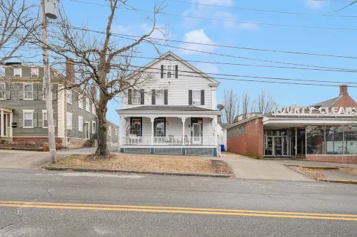Huge Studio on State St. Bristol - On parade route