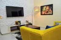 "Cozy & Modern One-Bedroom Apartment - Your Urban Retreat Awaits Hotels in Ojokoro