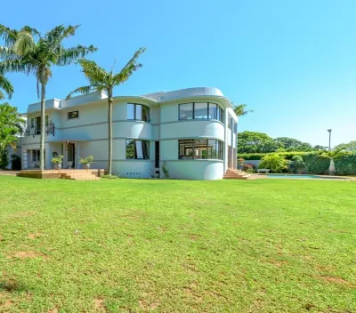 Spacious modern apartment Hotels near Virginia Beach