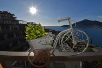 Harmonia Budva 1 - Apartment with Sea View Boreti 호텔