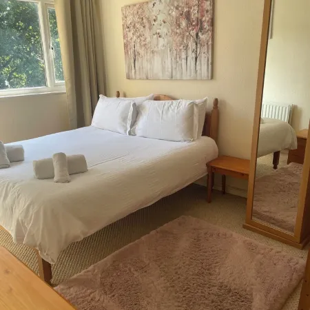 Beautiful 2 bedroom for 5, walk to town, near Legoland and Lapland!