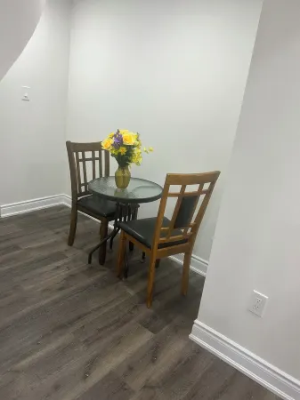 Redeemer Wealthy place, Ancaster