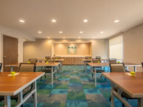 Home2 Suites by Hilton Kingsland Hotels in Kingsland