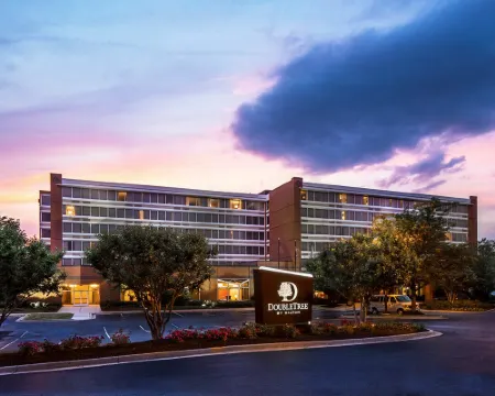 DoubleTree by Hilton Largo-Washington DC Hotels in Washington D.C.