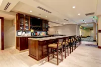 Hilton Garden Inn Woodbridge - bar