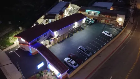 New American Inn & Suites