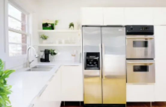 Mid-Century Architect's Bright and Airy Home with Luxury Design and Modern Art Hotels in Belvedere Park