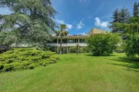 Best Western Sevan Parc Hotel Hotels in Pertuis