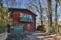'Nature's Retreat' w/ Hot Tub: 7 Mi to Bryson City
