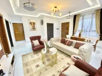 Discover the Perfect Getaway,Unwind and Explore at Our Family-Friendly Retreat!