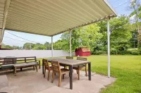 Cozy 3BR Getaway  Pets OK + Fenced Yard
