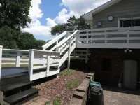 Home Away From HomeQuiet surroundings15 minutes from downtown Milwaukee