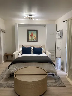 Christmas Availability! Studio Ketchum 2 blocks from downtown and walk to ski