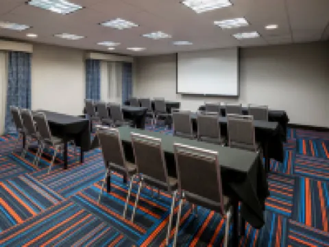 Hampton Inn & Suites Phoenix North/Happy Valley Hotels in Phoenix