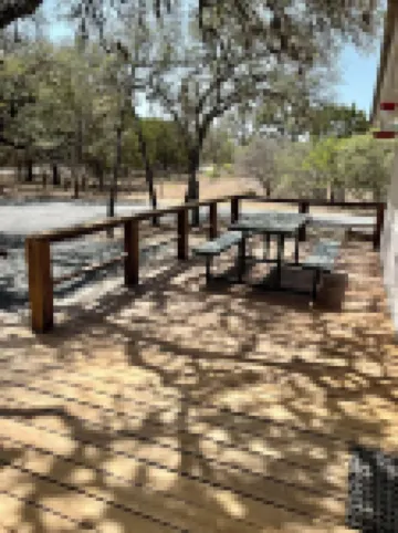 Cute, Secluded cabin in the Woods, 2 miles from Garner State Park