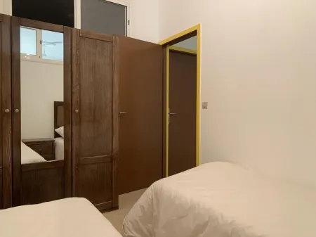 العقارية One-Bedroom Apartment Отели в г. Beni Ansar
