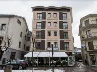 Hotel Corona Tirano Hotel a Corteno Golgi