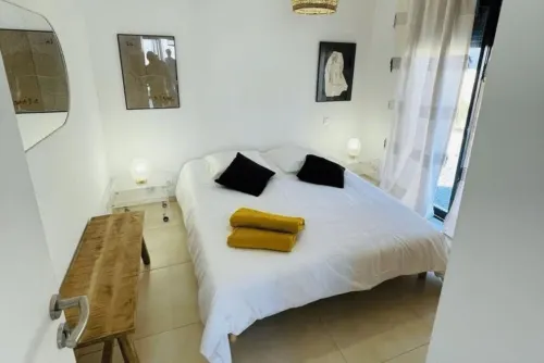 Villa with private pool, lentre_terre_et_mer