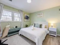 Cozy One-Bed Apartment in Heart of Herndon Ξενοδοχεία στην πόλη Dranesville