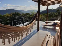 Casa Beija-flor in Vale do Capão, close to beautiful trails and waterfalls Hotels in Palmeiras