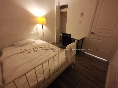 2BSuit/4minMetrotown/20minDowntown/Skytrain/Sleep4 Отели рядом с достопримечательностью «Университет Саймона Фрезера»