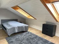 Cozy, quiet attic apartment (2nd floor) - 5 min. to public transport Hotels in Weinheim
