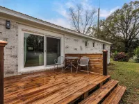 Charming 3-bedroom close to crystal clear natural springs in DeFuniak Springs FL Hotels in DeFuniak Springs