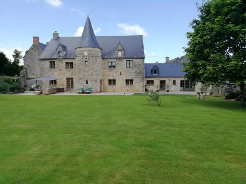 Cottage set in the grounds of our 16th century Manor.