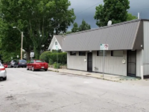 Artist Loft West Plaza