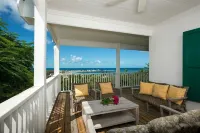 Buccaneer Hill 6 Bedroom Home - parking
