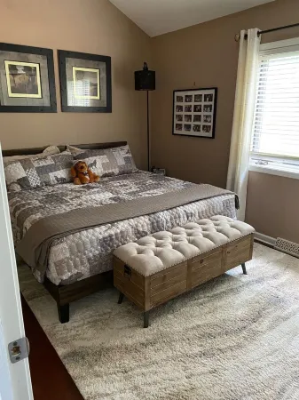 3-bedroom townhome in charming Lake George with WiFi, fitness room Отели рядом с достопримечательностью «Зона отдыха Герни Лейн»