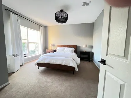 Pet-Friendly Townhome in Park City with Resort Views, Hot Tub, 2 Bed & 2 Bath