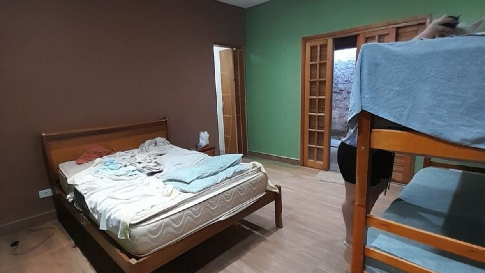 Country House/Mansion with Pool, Sports Court, and Jacuzzi; Pets Allowed. Best Price in the Region.