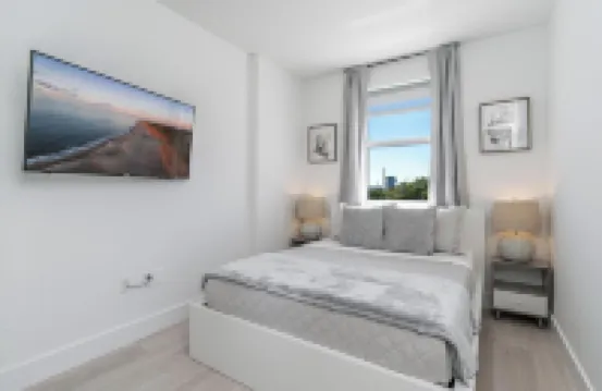 New Apt. near the beach/Airport/Hard Rock/free parking