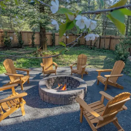 Charming 2-bedroom house with AC, WiFi in lovely Ashford