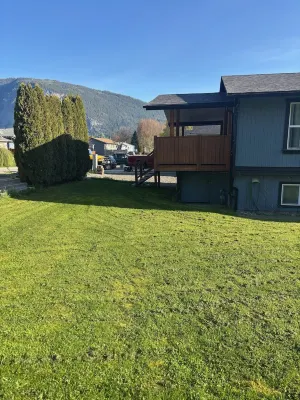 Shuswap SerenityShuswap Lake, Canoe B.C. 샐몬암 호텔