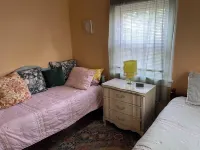House in the Hood 3-bedroom SE Cleveland with WiFi